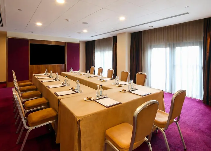 Canary Riverside Plaza Hotel Londres